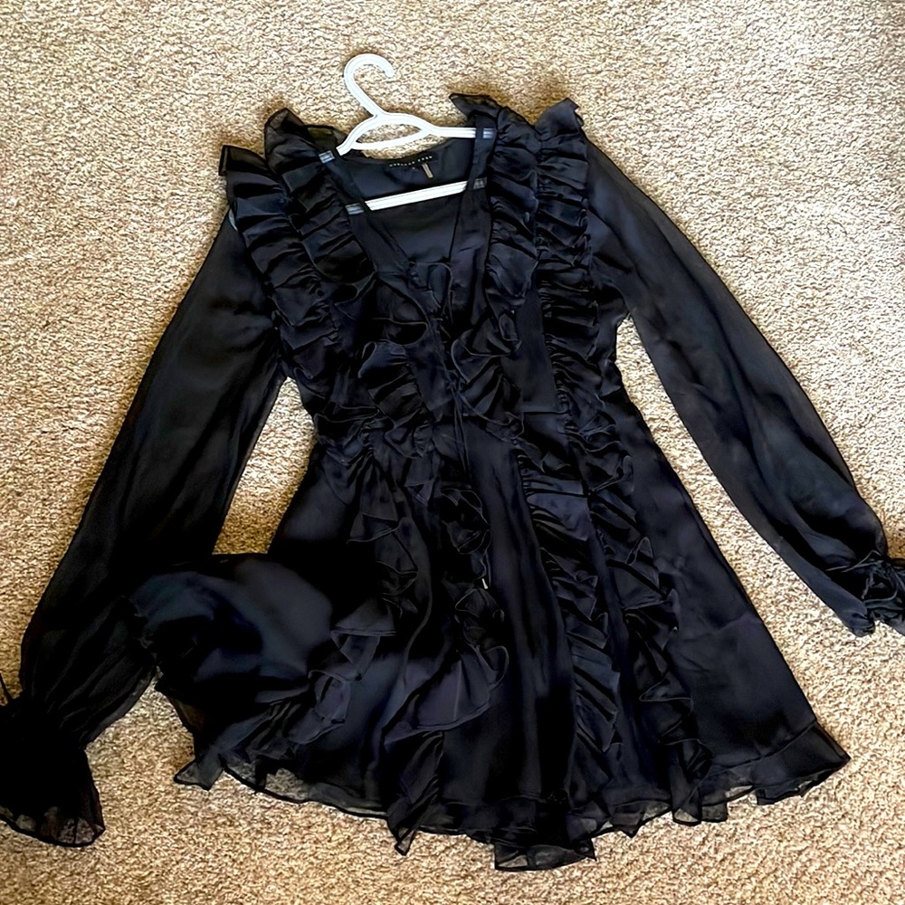 Endless rose midi dress. Size small. Worn once. Great party dress!